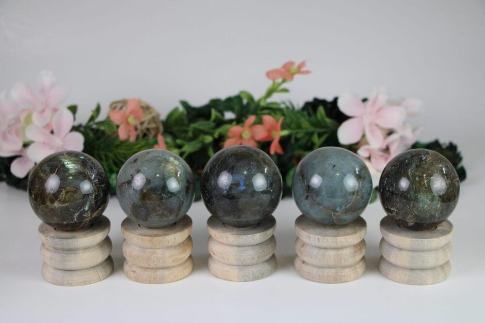 Crystal-Labradorite-spheres-balls