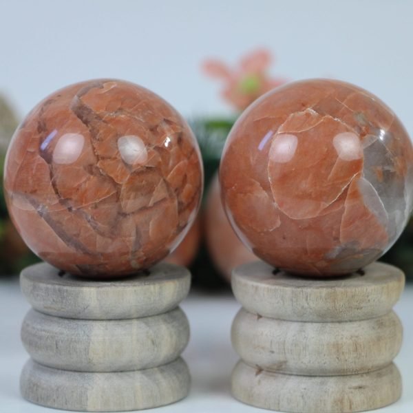 moonstone-crystals-peach-moonstone-sphere